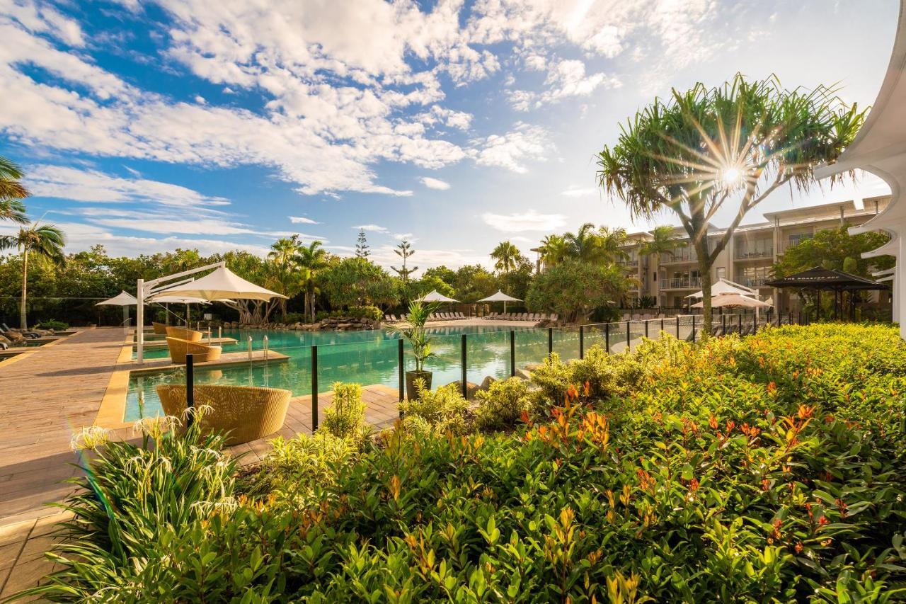 Peppers Salt Resort & Spa Kingscliff Exterior foto The pool at the resort